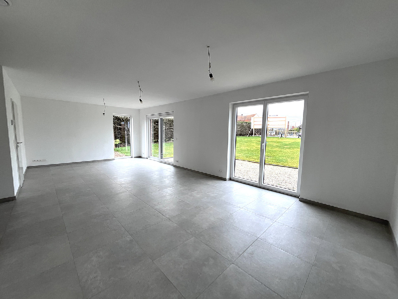 Maison prête à vivre à Mourcourt - Lot 01